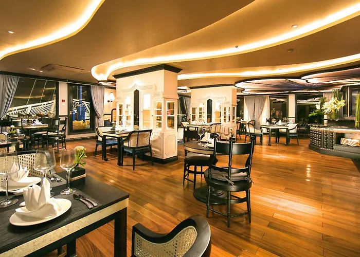 Le Journey Luxury Cruise 5* Ha Long
